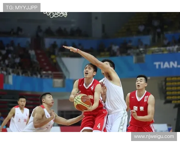 上海与广东篮球对决精彩回放视频全程回顾及精彩瞬间分析